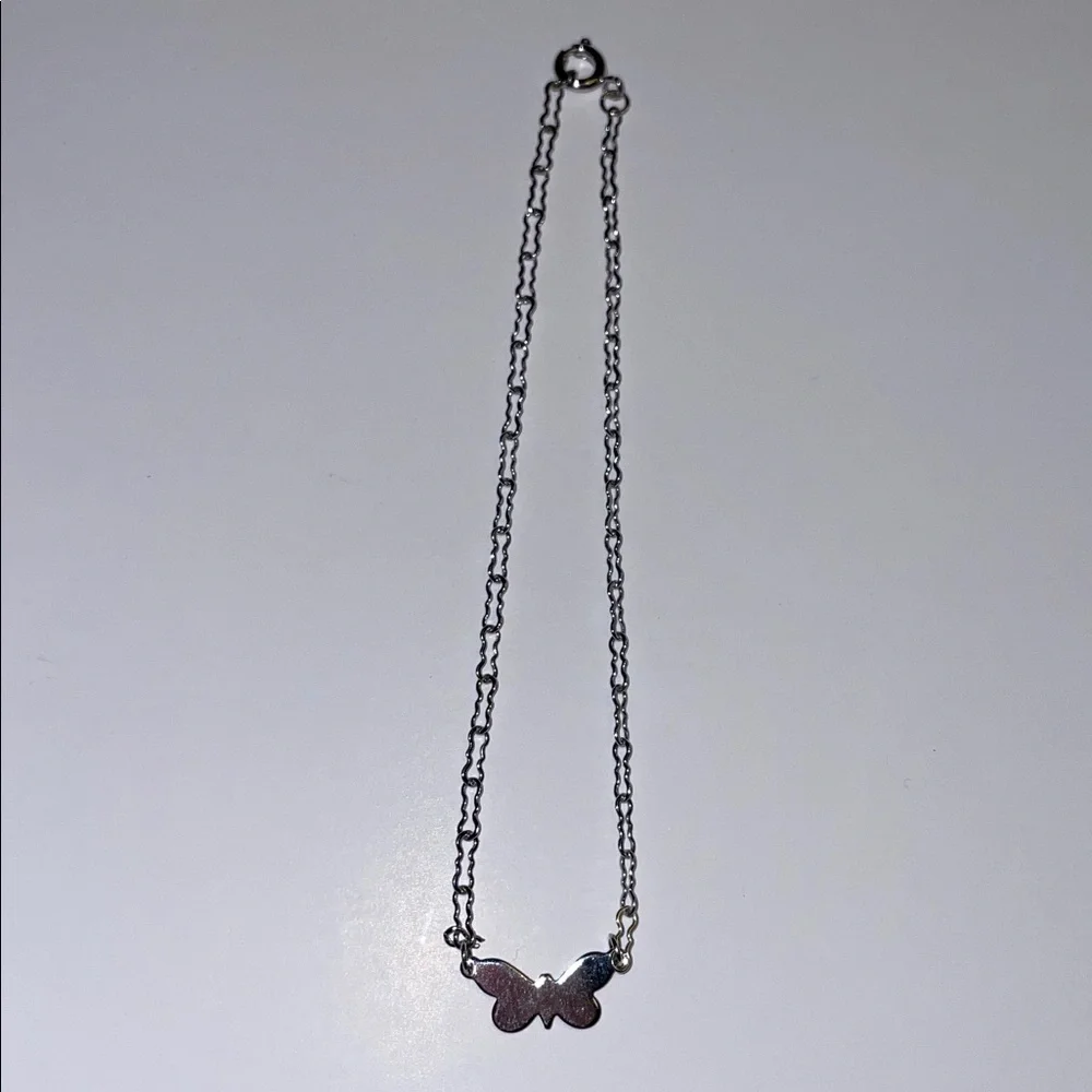 Vintage 1970’s dainty Silver Butterfly Pendant Ankle Bracelet - Picture 3 of 3